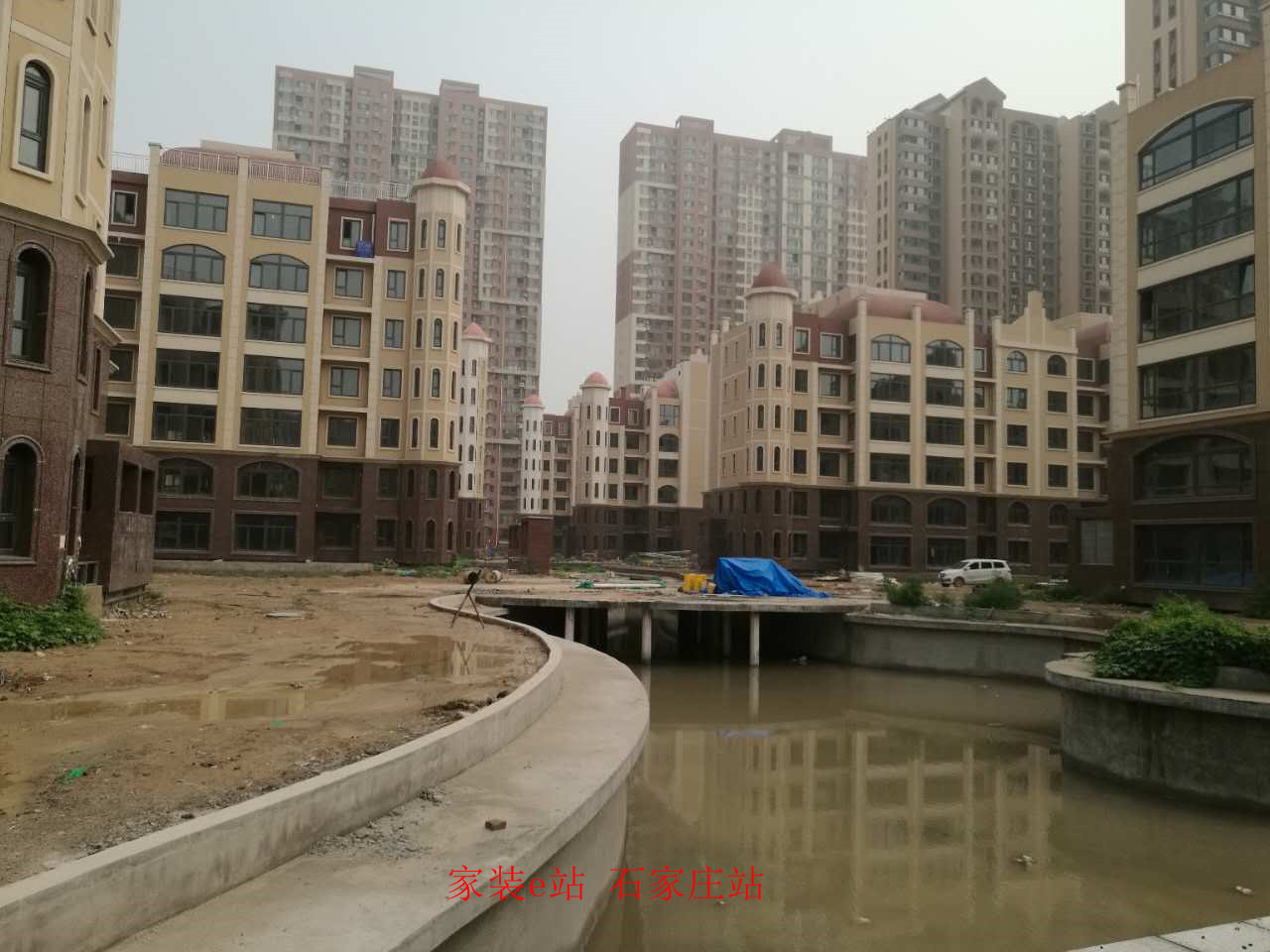 7月19号走访“白金汉府”最新施工进度