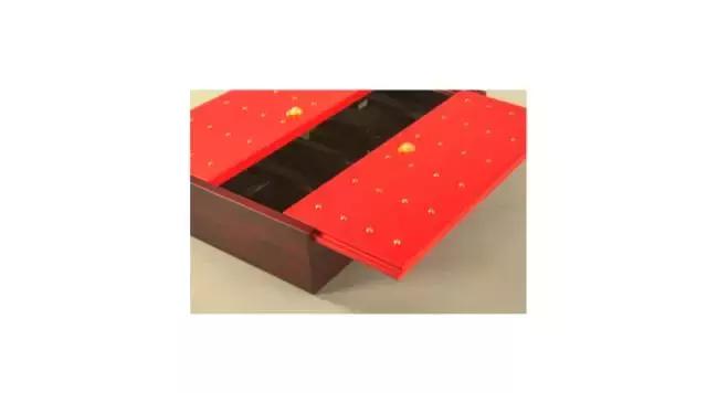 广东这家公司快上市了，美国造币局、施华洛世奇都是它的客户！