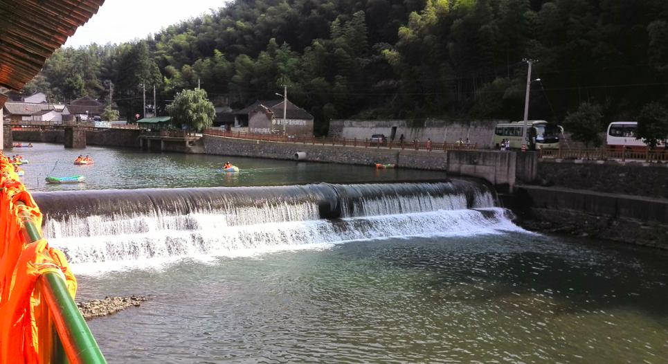 四明山四窗岩漂流几点到几点开门,四明山四窗岩漂流