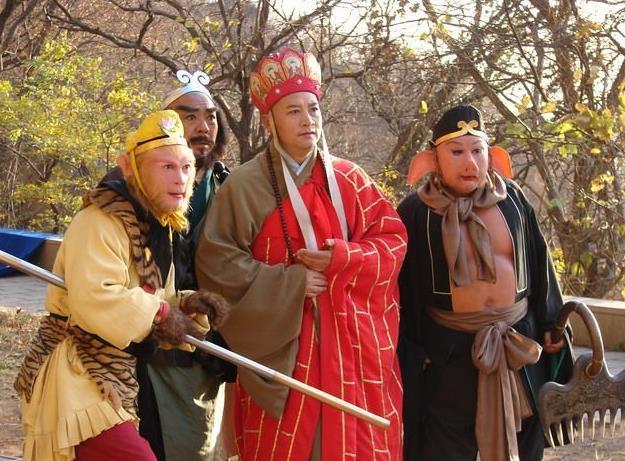 西游红孩儿做了散财童子离家不回,为何牛魔王知道后并不生气?