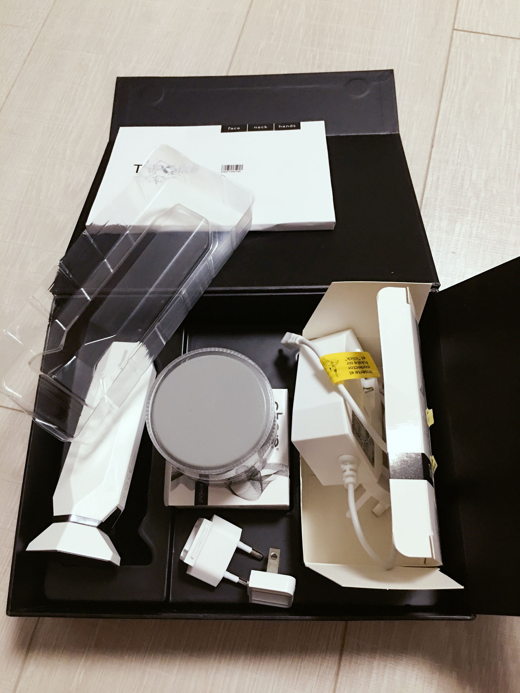 20岁美容仪测评,女大学生变形计