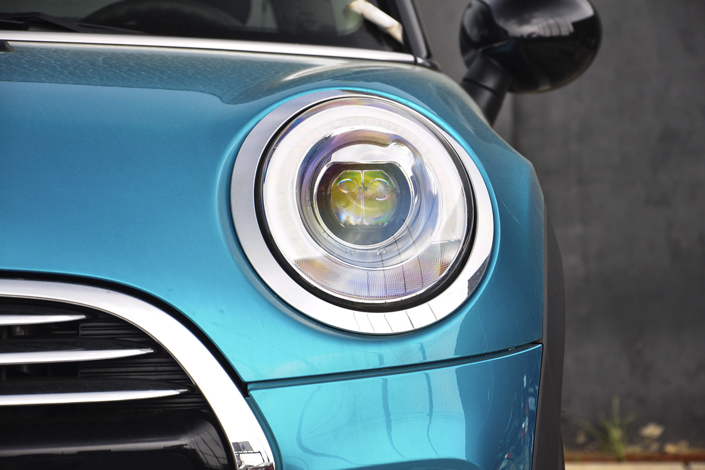 iphone13mini优缺点,宝马mini2011这车优缺点