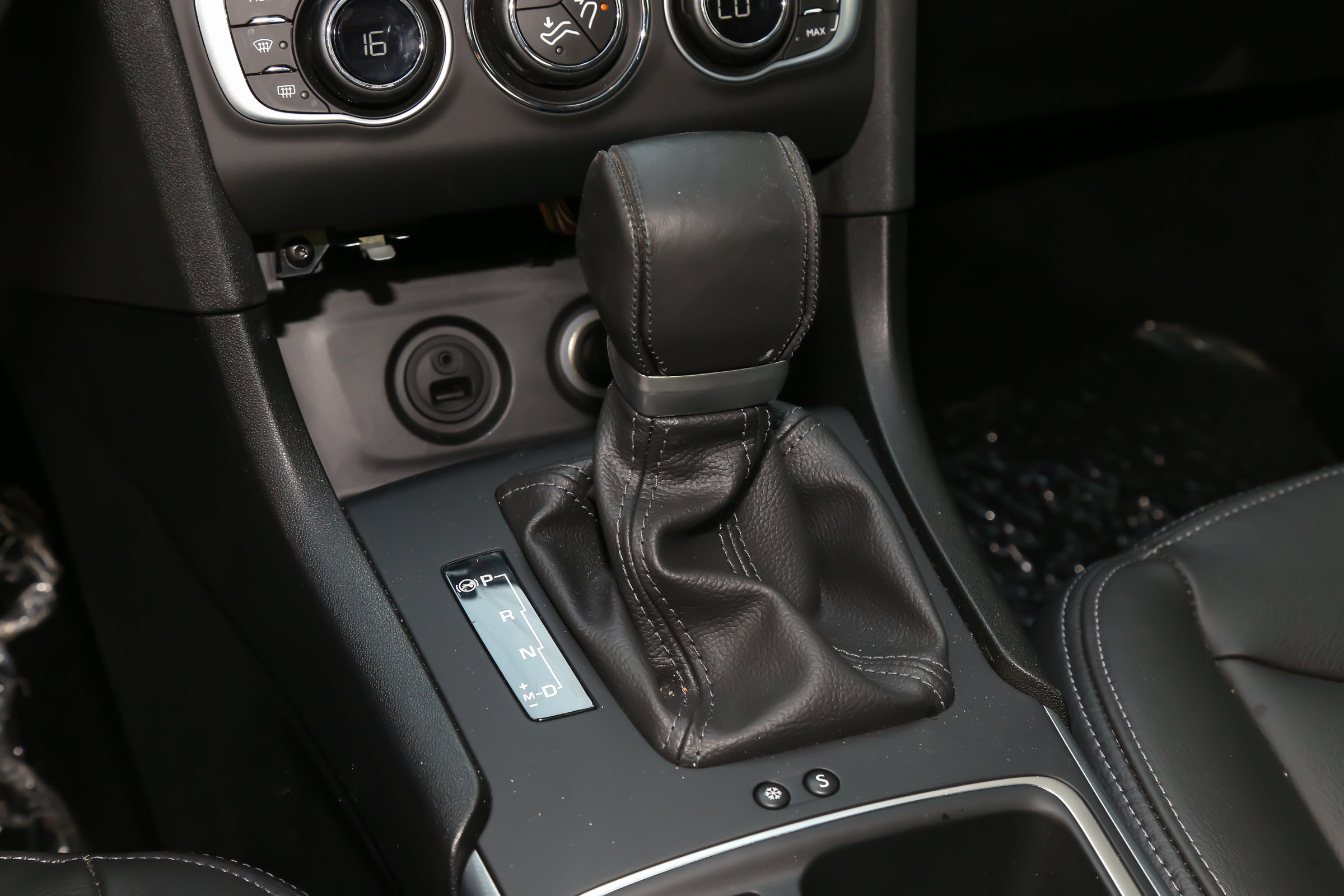 雪铁龙c4数据,雪铁龙c4l1.6t