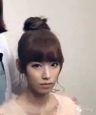 高圆圆被杂志小编黑了!看了照片我的嫉妒心好多了。。