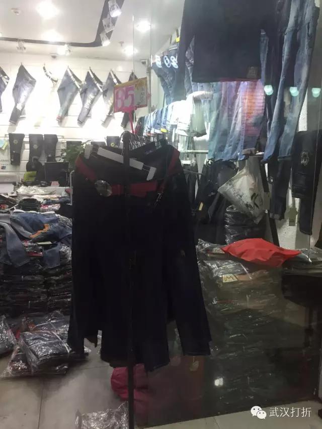 在武汉有个神秘的大楼，可以用淘宝的价格买到专柜的货！多图实拍
