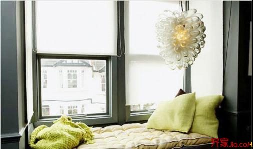 大风吹得窗户吱吱响怎么办,阳台窗户刮风有很大的嗡嗡响