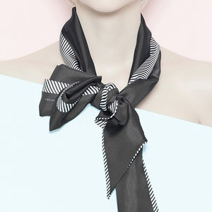 爱马仕丝巾旧款打折,爱马仕丝巾向女王致敬特别款