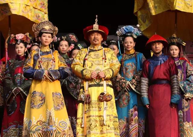 甄嬛传中的还珠老佛爷,还珠格格里的老佛爷是甄嬛吗视频