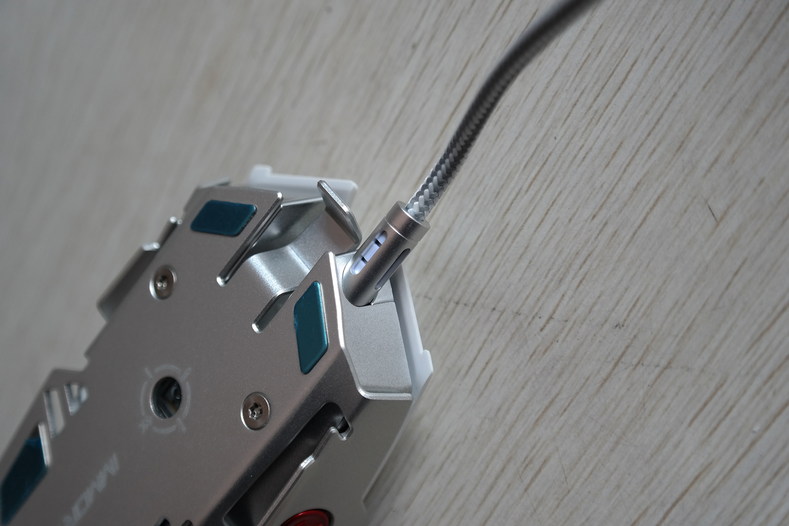 扎实测评,狼派不朽游戏鼠标评测