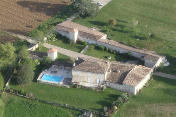 海外买酒庄,有钱人为什么买酒庄