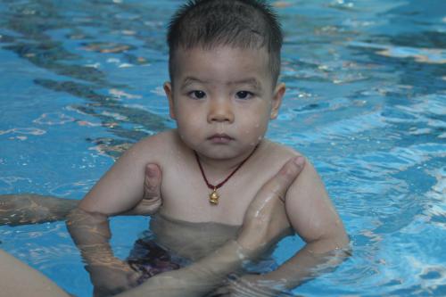 劈波斩浪显本领砥砺前行,劈波斩浪力争上游