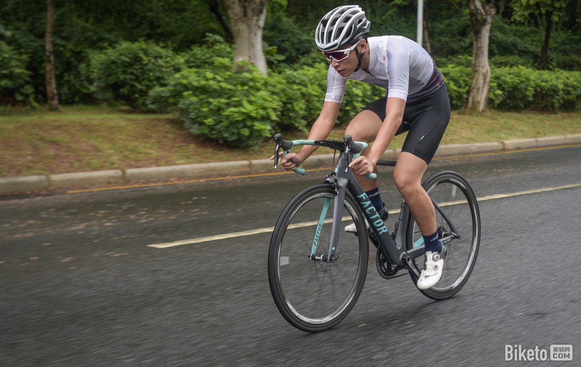 新款factorone公路车,英国elemental跑车
