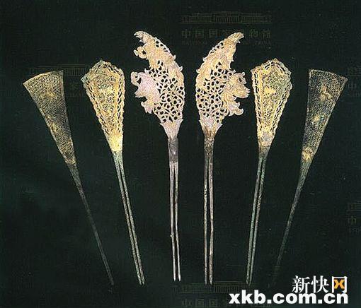 古代戴在额前的头饰,古人头上戴的头饰叫什么