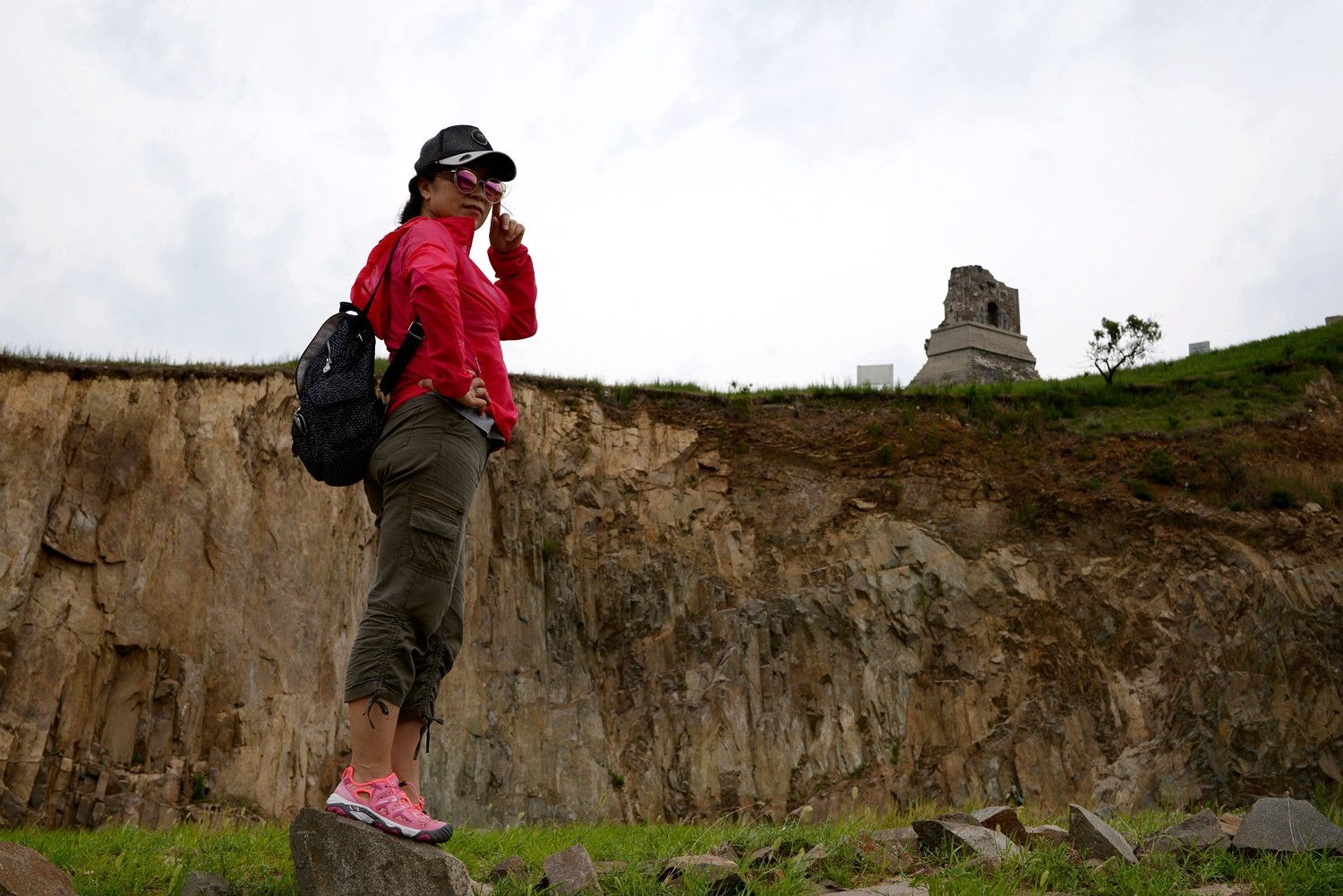 感受一份属于我的清凉——洛弛红Clorts户外溯溪鞋3H027D体验
