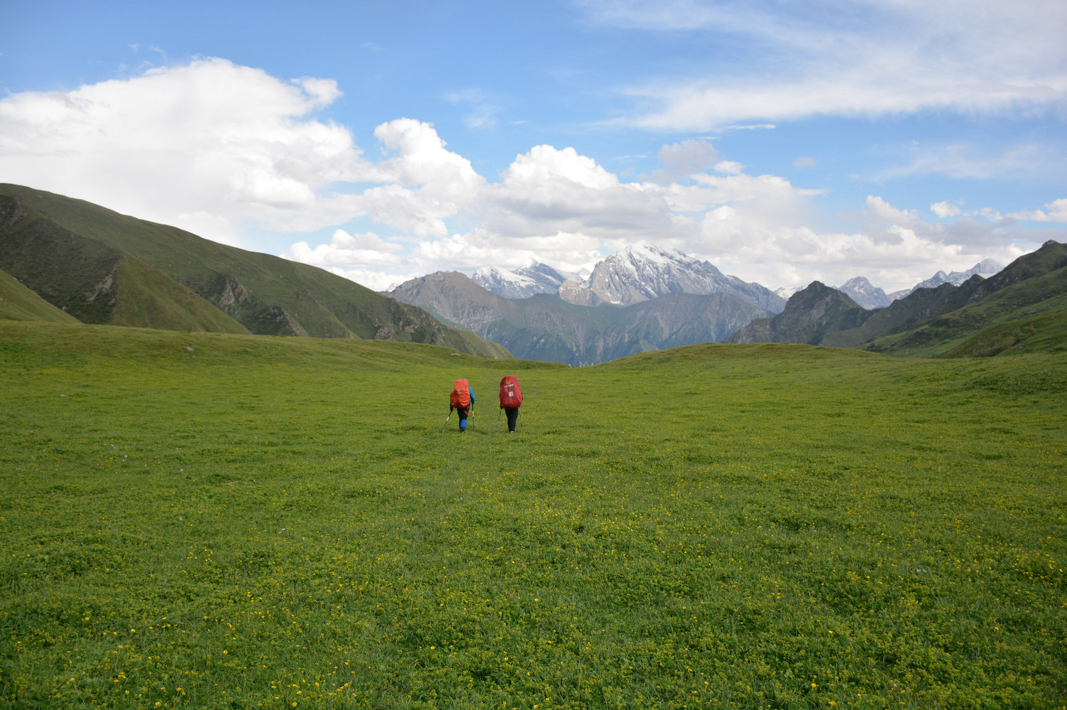 行者无疆-6月乌孙，漂洋过海为圣湖，翻山越岭因初心