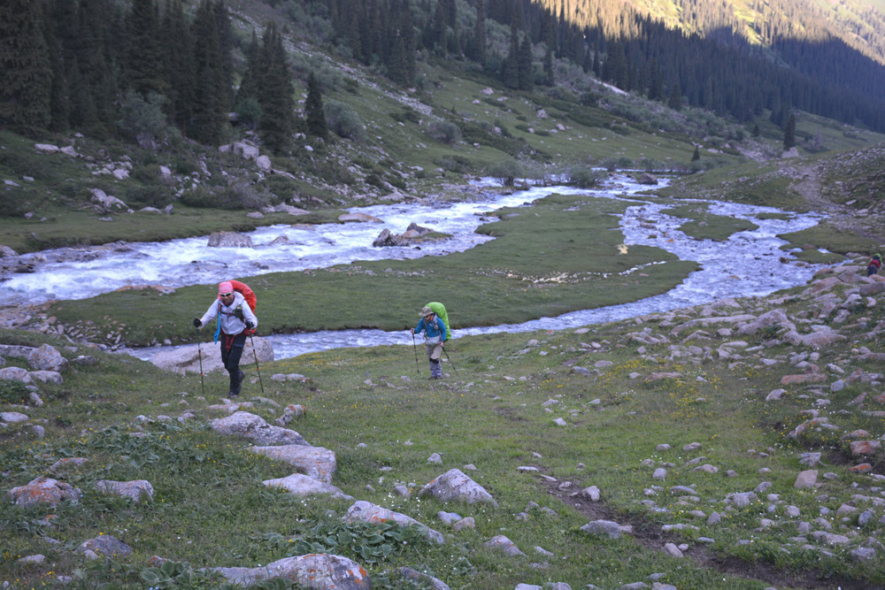 行者无疆-6月乌孙，漂洋过海为圣湖，翻山越岭因初心