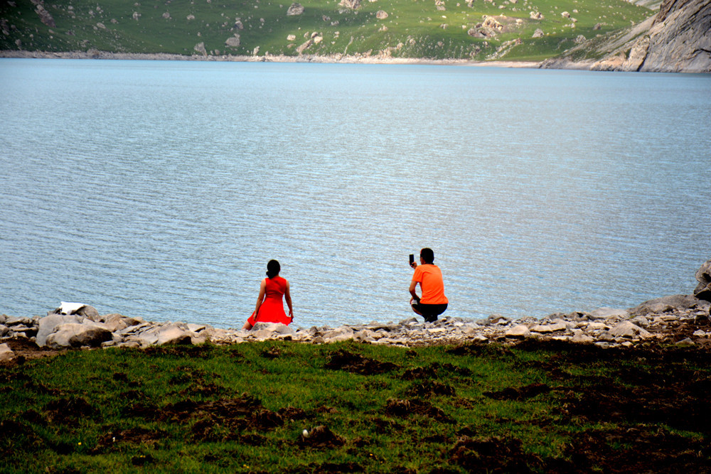 行者无疆-6月乌孙，漂洋过海为圣湖，翻山越岭因初心