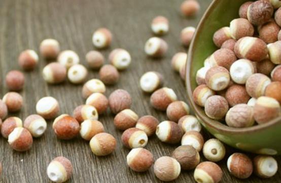芡实整粒和两半的区别,芡实哪种好怎样挑选