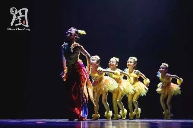 快讯丨腻害！小飞鹭的《金凤來仪》获“小荷风采”金奖