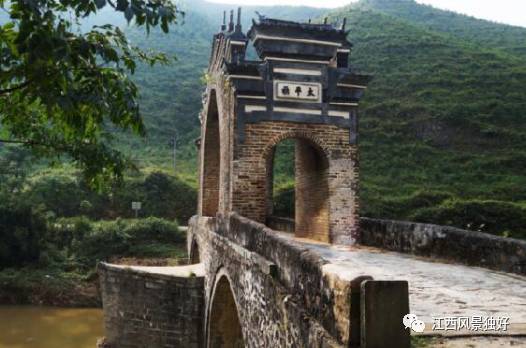 龙南的客家围屋里面有哪些东西,龙南客家围屋旅游景点介绍视频