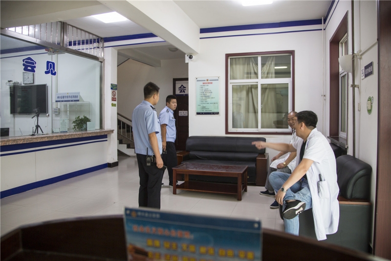 31张大图揭秘神木看守所民警的日常，不能带手机，15分钟巡视1圈