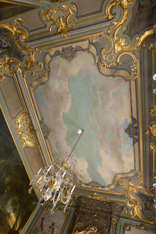 最In新娘情报速递:谁说城堡婚礼素人只有看的份儿？