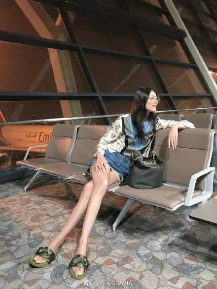 百搭拖鞋选哪一款便宜又好穿,好看又好穿还百搭还不发臭的拖鞋