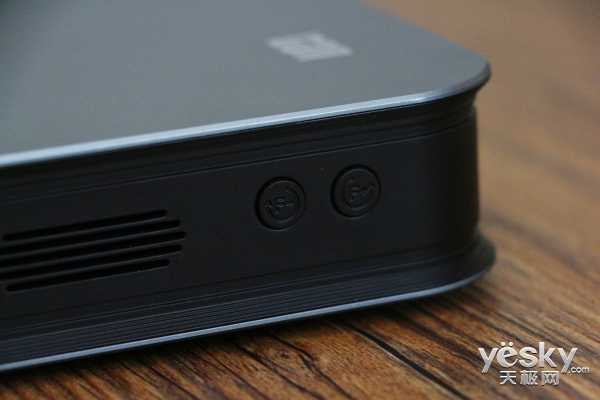 小巧身材蕴藏强劲能量iCAN影院X1评测