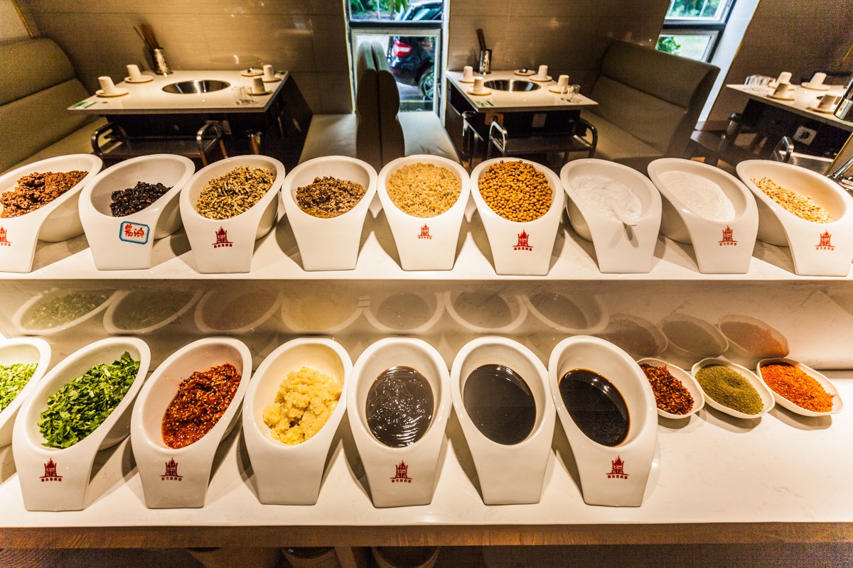 好吃得板!火爆兴文、珙县……的串串香火锅终于开到宜宾啦!一周吃7次都不够