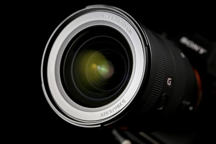 索尼fe35f2.0定焦镜头评测,索尼16-35全画幅广角