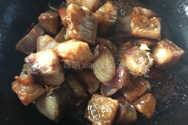 咸鱼蒸腊肉的做法,腊肉烧咸鱼正宗做法
