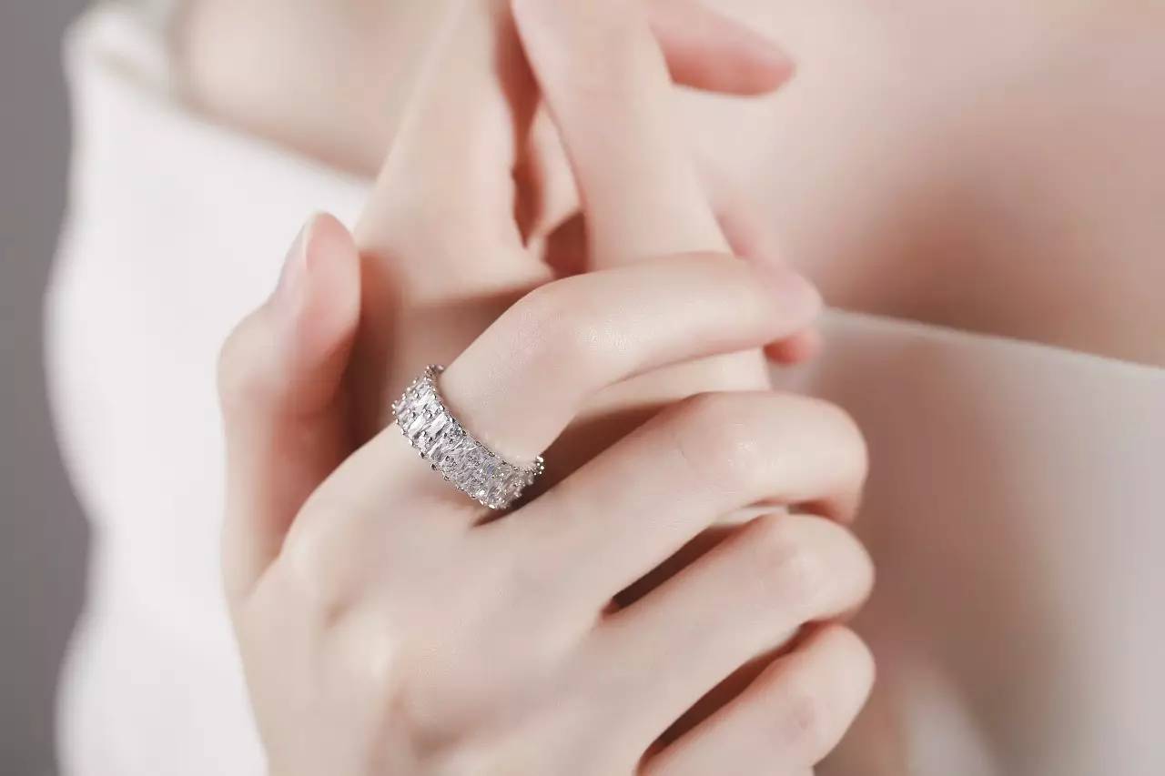 100元以内的小众饰品,小众不输大牌的饰品