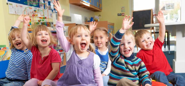 公立幼儿园托班好还是机构好,如何选择适合的托班和幼儿园