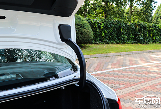 品学兼优2,沉浸式体验上汽大众速腾最新款