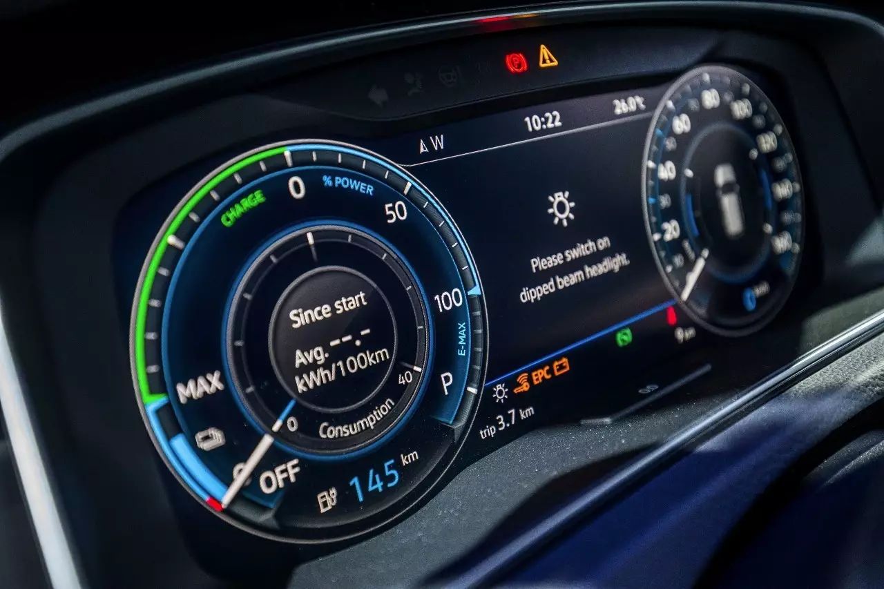 从辉腾到e-Golf,电气化翻新透明工厂