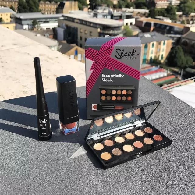 哪款平价眼影盘比较好用,哪些牌子的四色眼影盘好用到哭