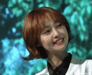 中长发也能扎的杨紫同款短发发型,短发杨紫同款发型