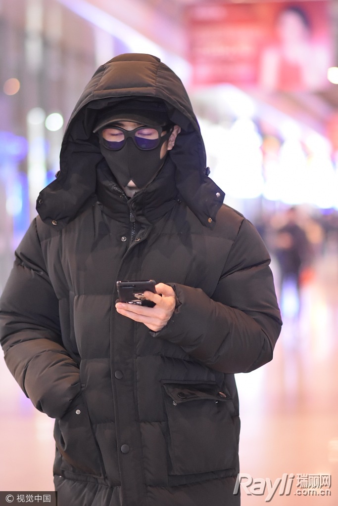 躲镜头的女星,躲镜头迪丽热巴