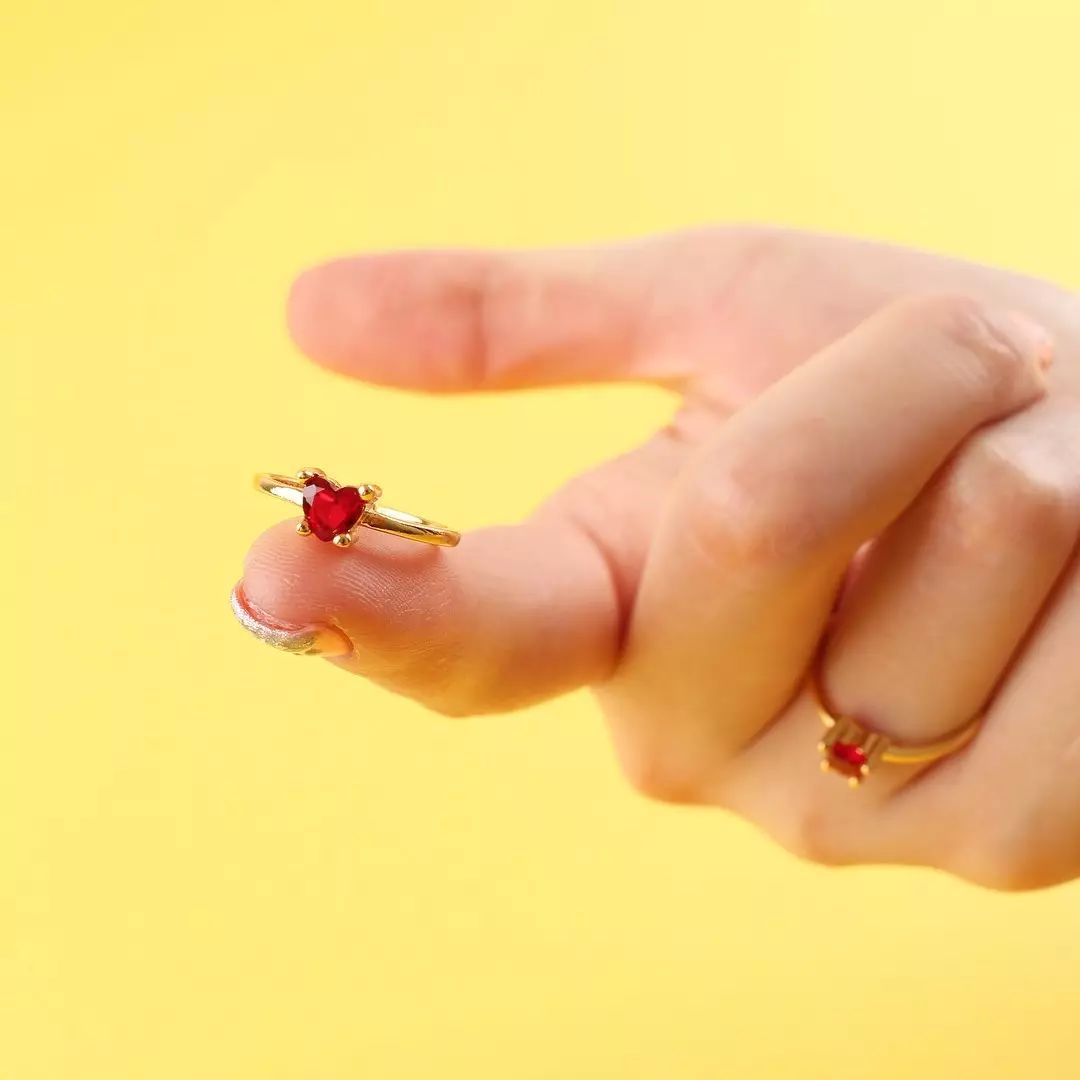 韩国最近很火的饰品,今年最火的高端饰品