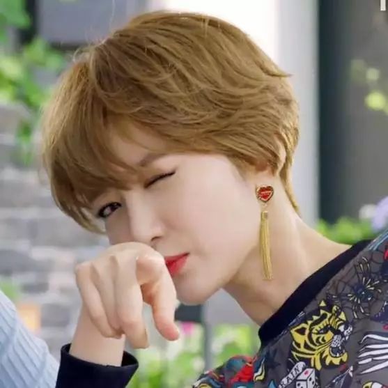 最近超火很好看的饰品,2020韩国爆款饰品