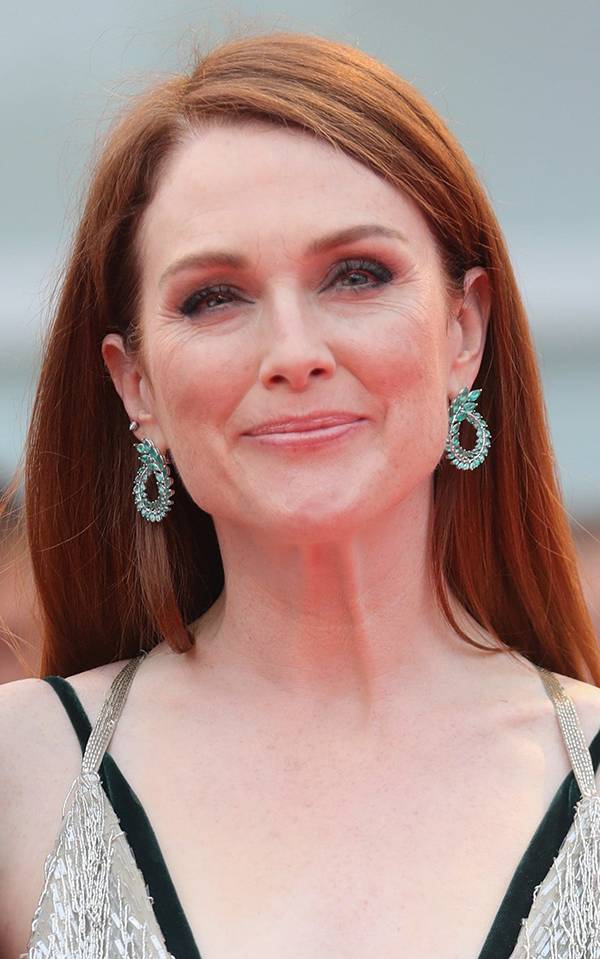 威尼斯电影节最佳红毯着装,再登威尼斯电影节红毯