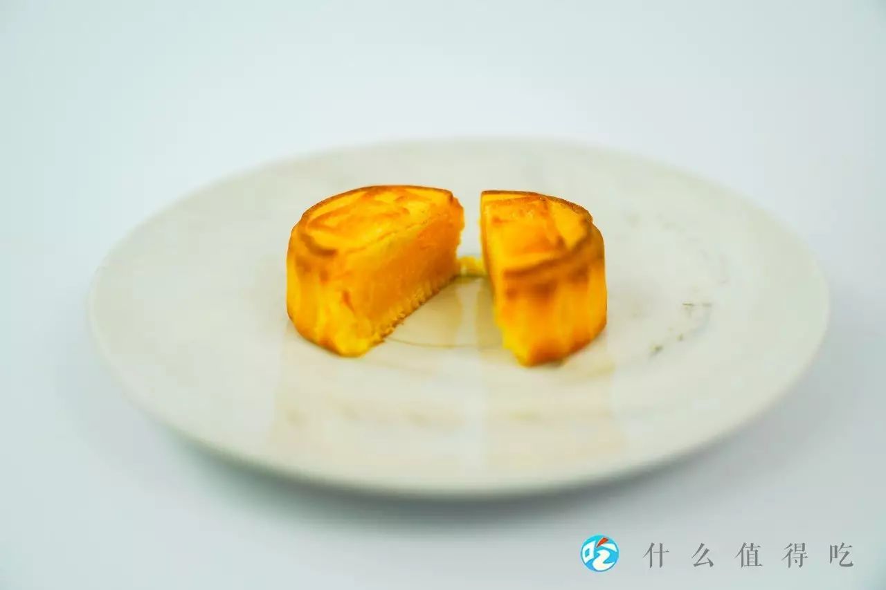 我们提取了每款月饼的人设，让你成为中秋送礼之王