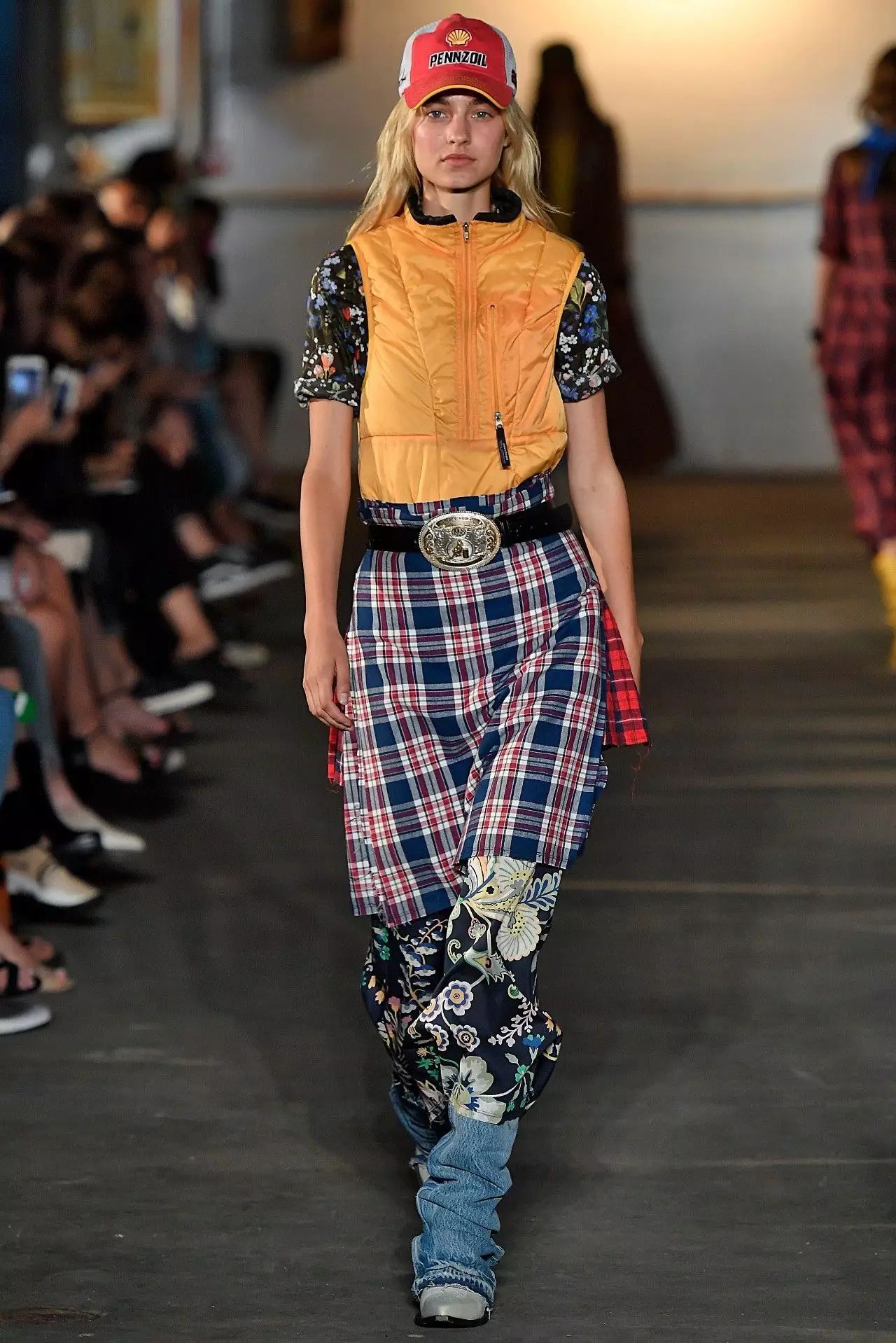 2021纽约时装周中国设计师,纽约时装周最年轻设计师