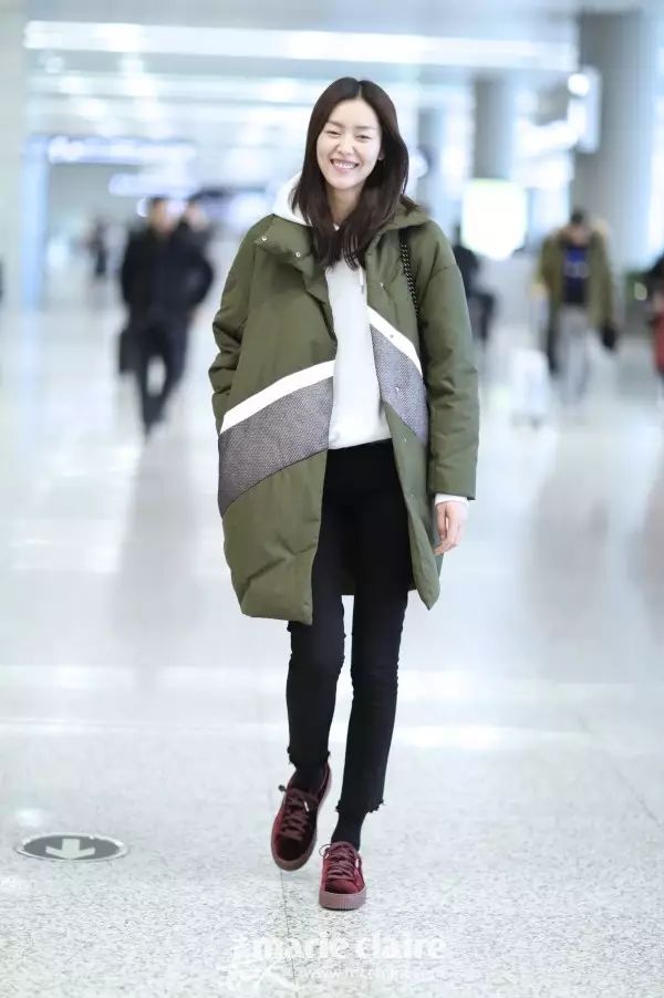 跟着表姐去看秀：时尚联名让人争相收入囊中的真相是？