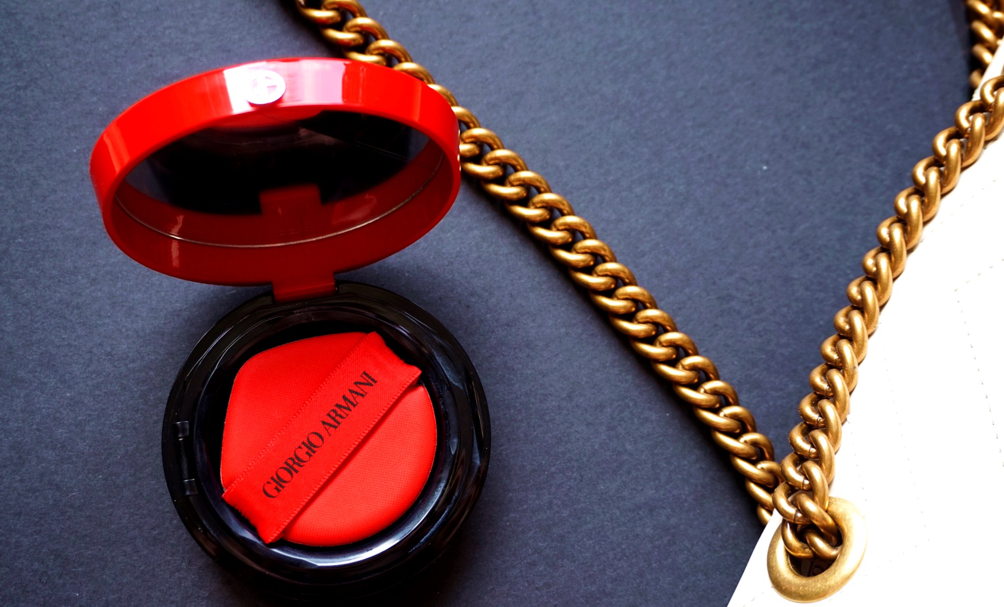 阿玛尼红气垫粉底液测评,底妆之王