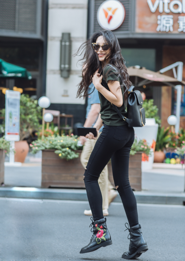 璇氭剰婊℃弧铚滈洩鍐板煄,璇氭剰婊℃弧