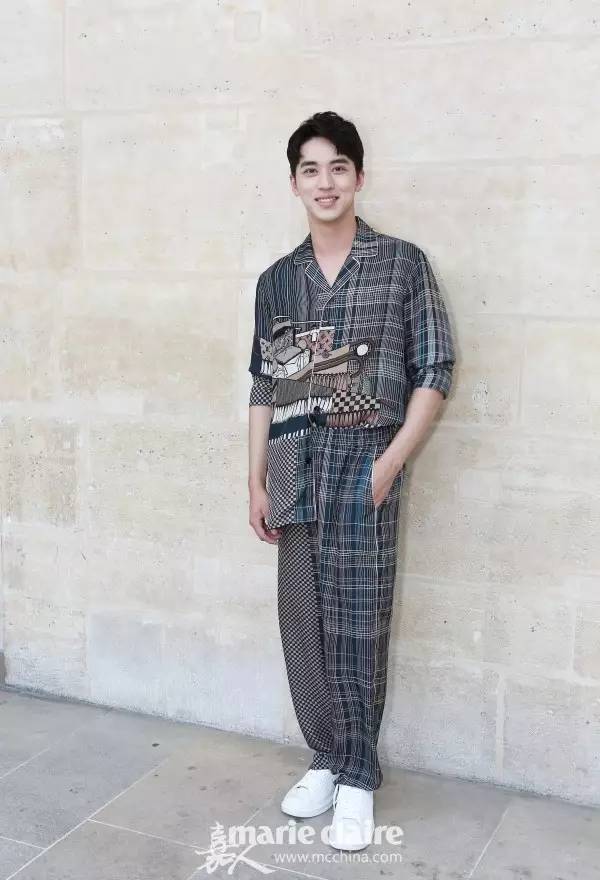 鎹㈠涓嶇敤鎷呭績,鎹㈠涓嶇敤鎷呭績琛ｆ湇娌″湴鏂规斁