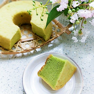 嫩江千层榴莲蛋糕,新加坡斑斓绿蛋糕价格