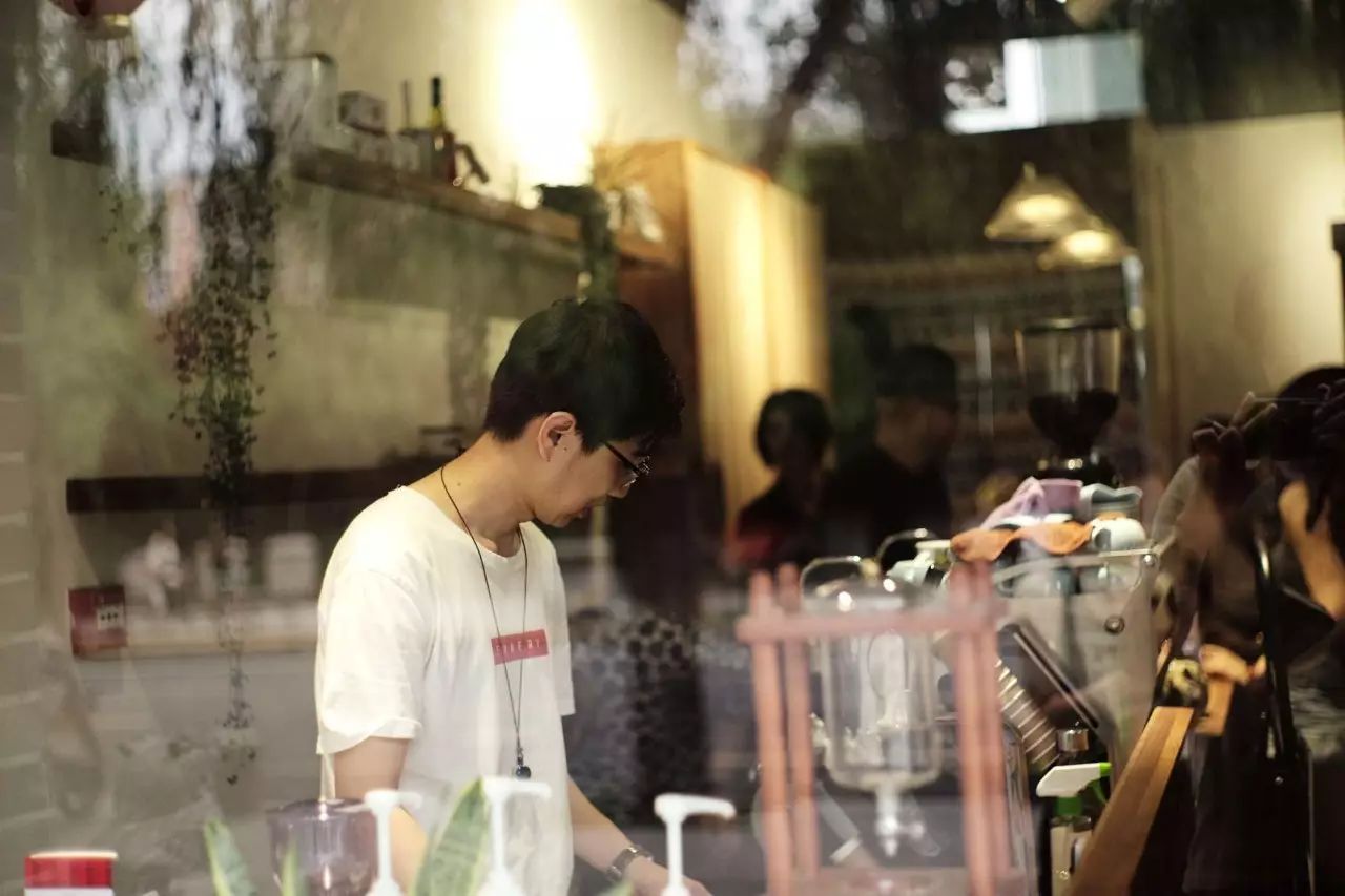 在济南这座历史古城，寻找让你惊艳的咖啡味道和有趣的咖啡人