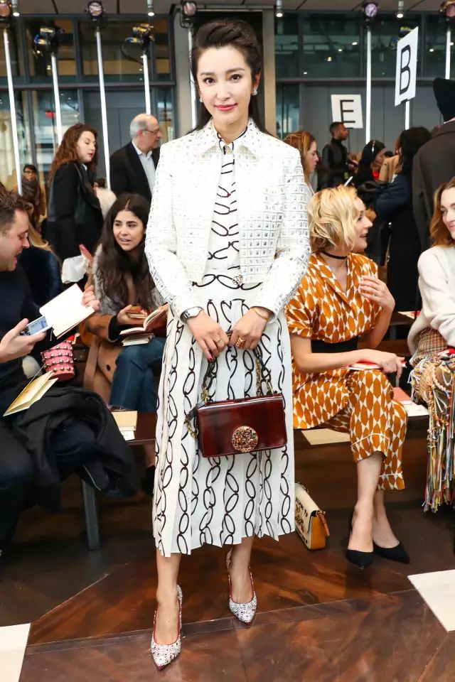 toryburch2021春夏系列出镜,toryburch秋冬度假系列